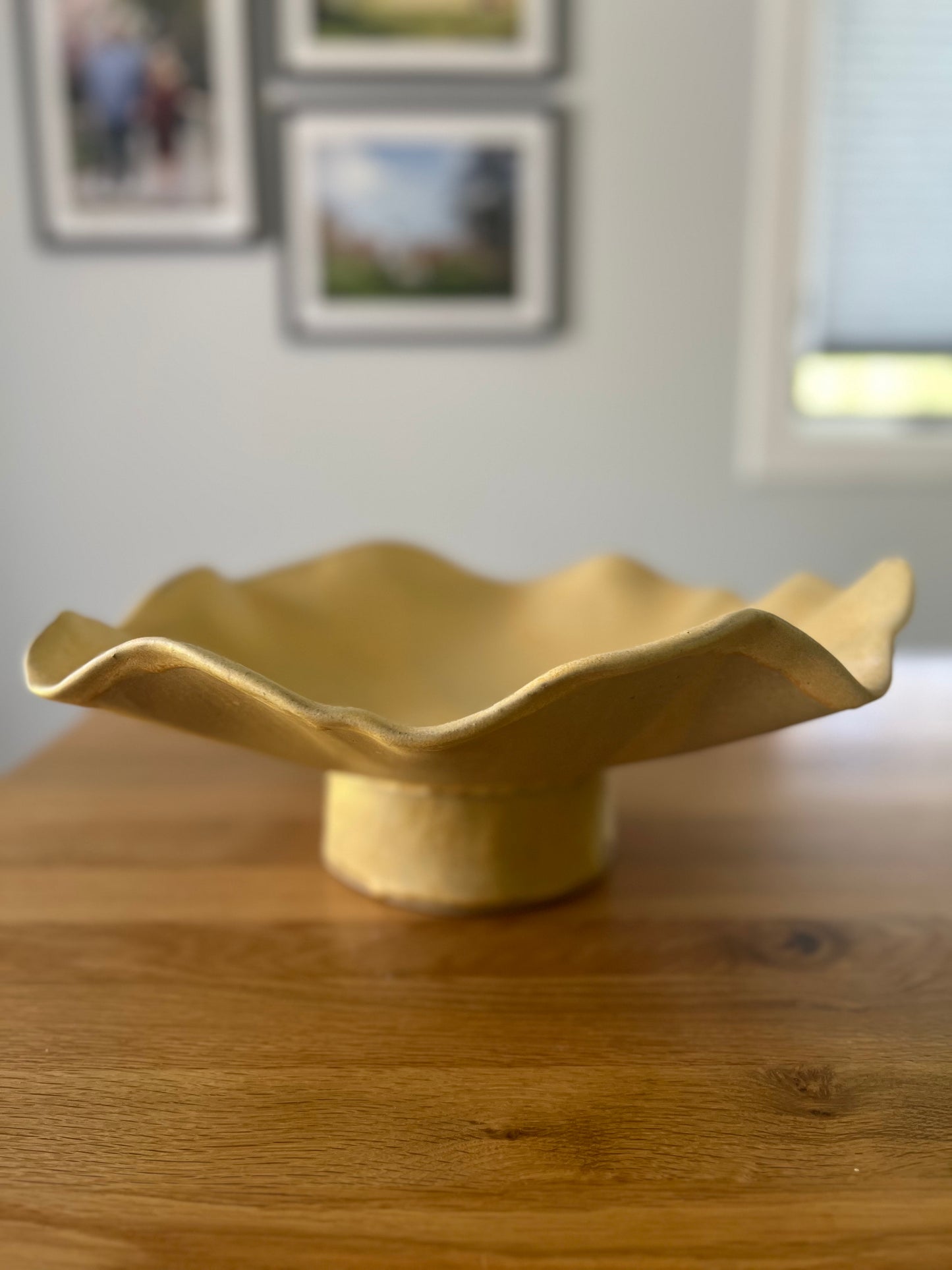 Ruffled Fruit Bowl - Matte Golden Mustard