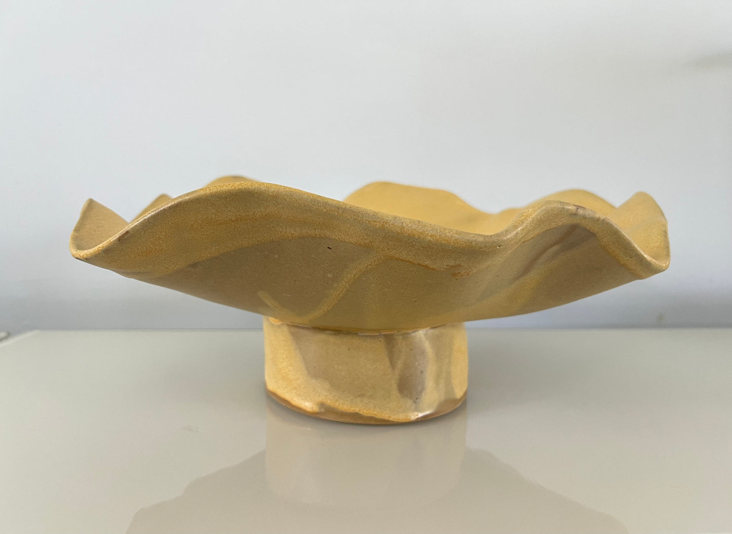 Ruffled Fruit Bowl - Matte Golden Mustard