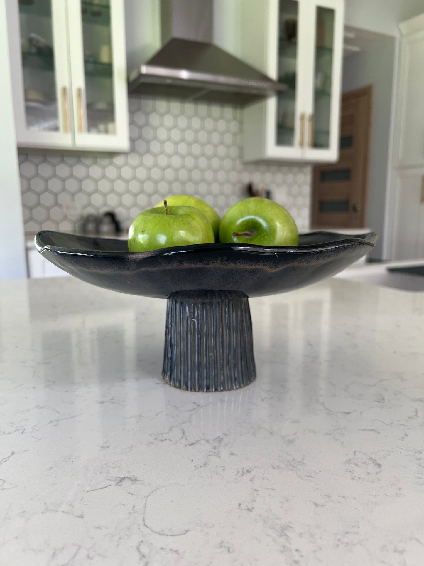 Small Pedestal Fruit Stand - Hazy Satin Black