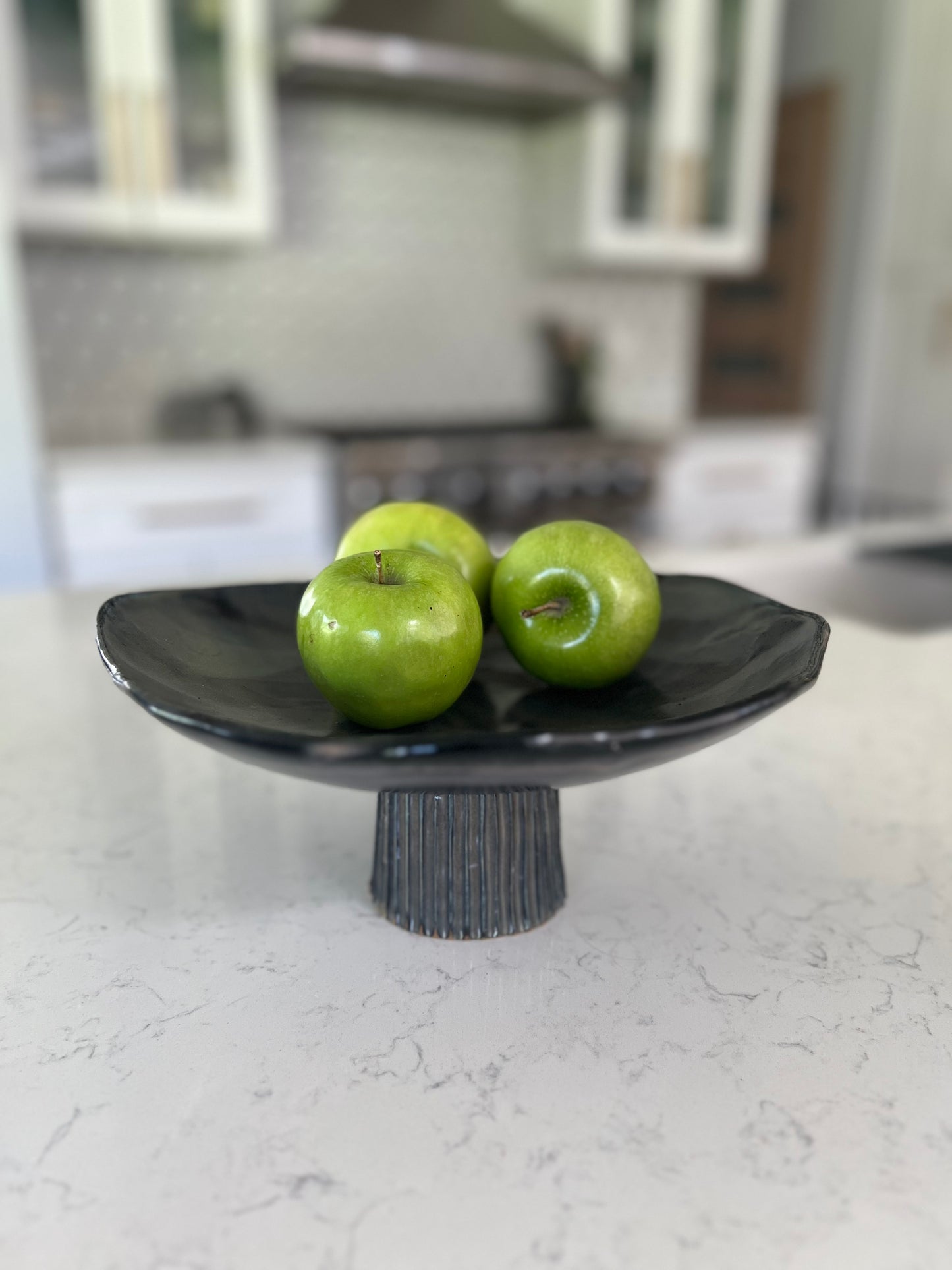 Small Pedestal Fruit Stand - Hazy Satin Black