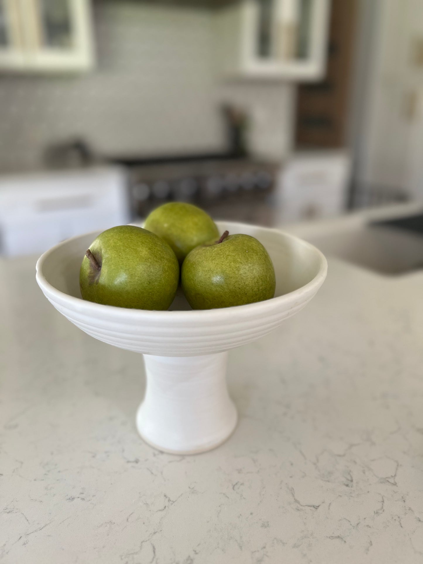 Small Pedestal Fruit Stand - Matte White